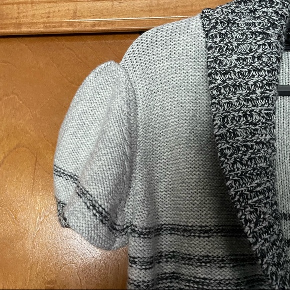 BCBGMaxAzria short sleeve cardigan sweater large - Picture 2 of 10